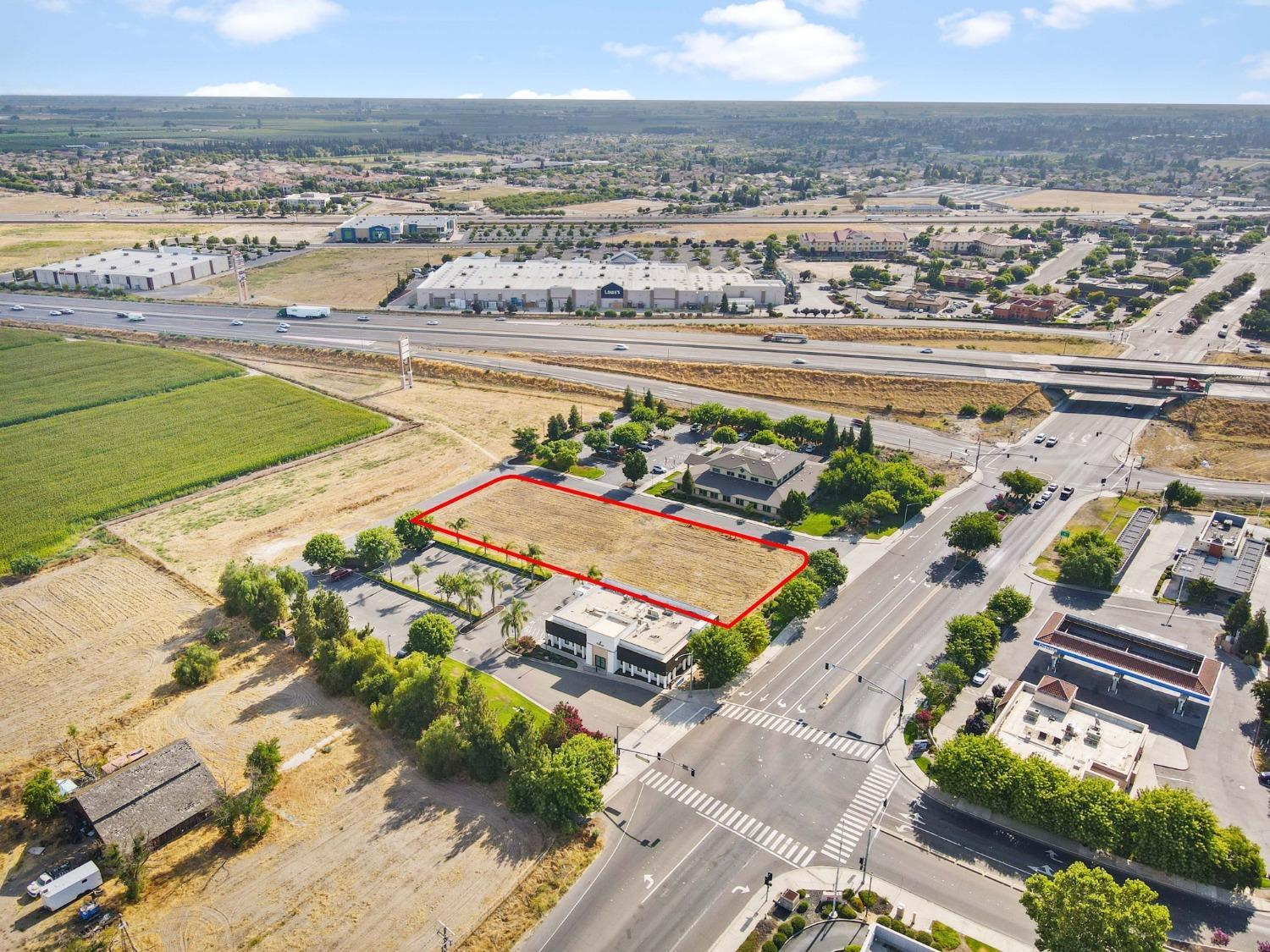 3301 W Monte Vista Ave, Turlock, CA à vendre Photo de l’immeuble– Image 1 sur 9