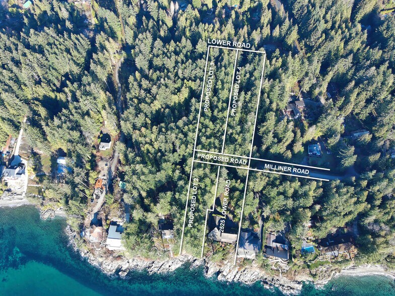2525 Lower Rd, Roberts Creek, BC à vendre - Photo de l’immeuble – Image 3 sur 17