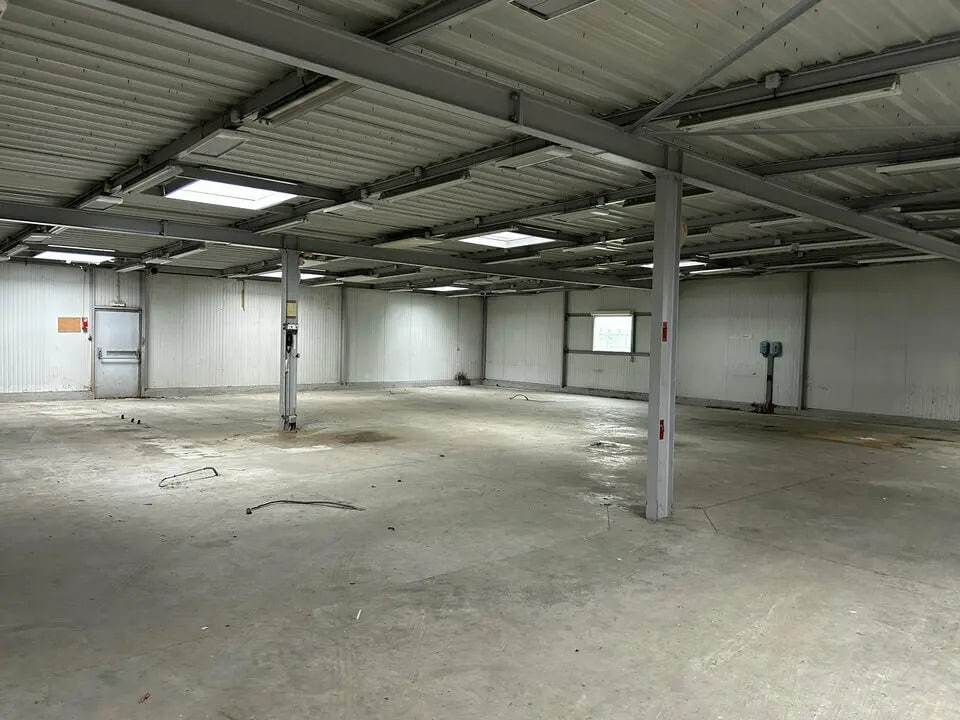 Local d’activités dans Maurecourt à louer Photo intérieure– Image 1 sur 4