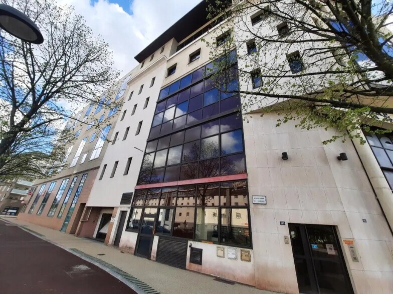 Bureau dans Rouen à louer - Photo de l’immeuble – Image 1 sur 16