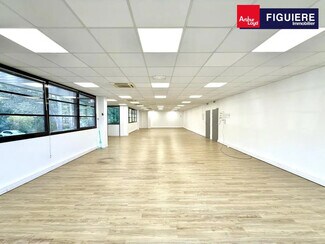 Plus de détails pour 1330 Avenue Jean-René Guillibert Gautier De La Lauzière, Aix-en-Provence - Bureau à louer