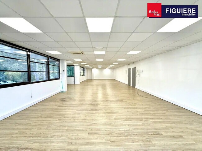 Plus de détails pour 1330 Avenue Jean-René Guillibert Gautier De La Lauzière, Aix-en-Provence - Bureau à louer