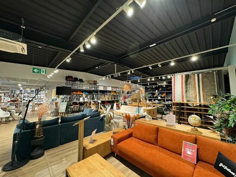 Local commercial dans Vendenheim à louer - Photo de l’immeuble – Image 3 sur 9