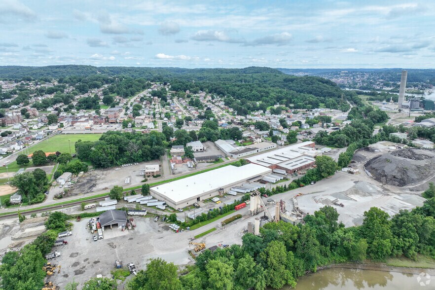 997 Sherosky Way, Springdale, PA à vendre - Aérien – Image 3 sur 4