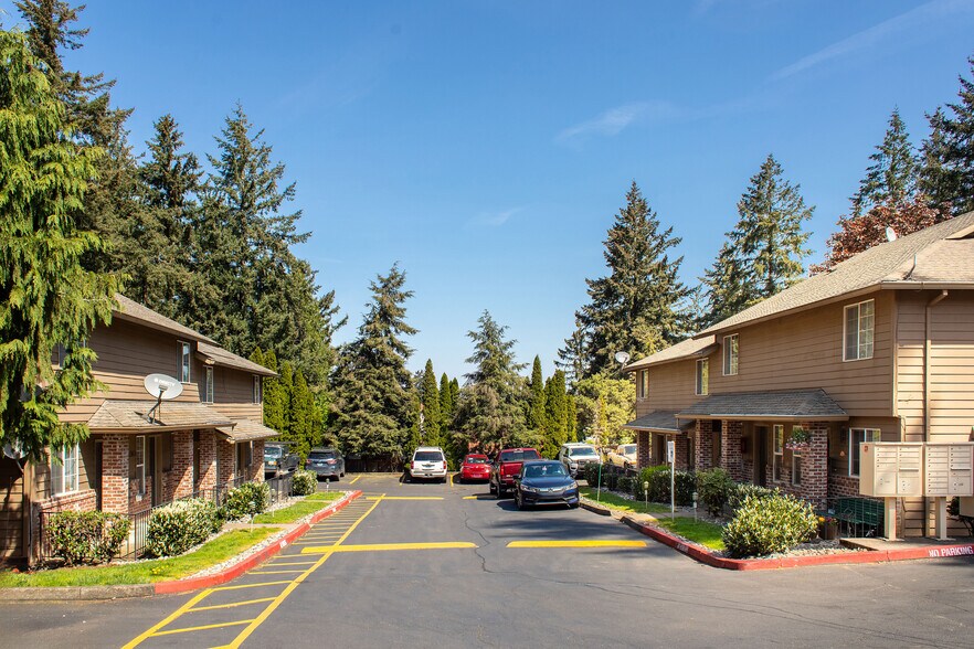 12027-12069 SE Foster Rd, Portland, OR à vendre - Photo de l’immeuble – Image 2 sur 9