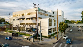 Plus de détails pour 6815 Noble Ave, Van Nuys, CA - Médical à louer