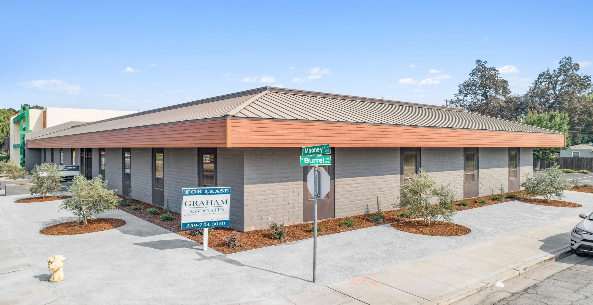 220 S Mooney Blvd, Visalia, CA à louer Photo intérieure– Image 1 sur 1