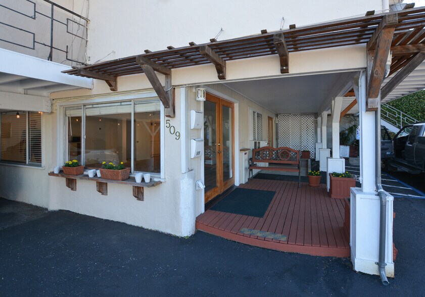 509 Magnolia Ave, Larkspur, CA à louer - Photo de l’immeuble – Image 1 sur 10