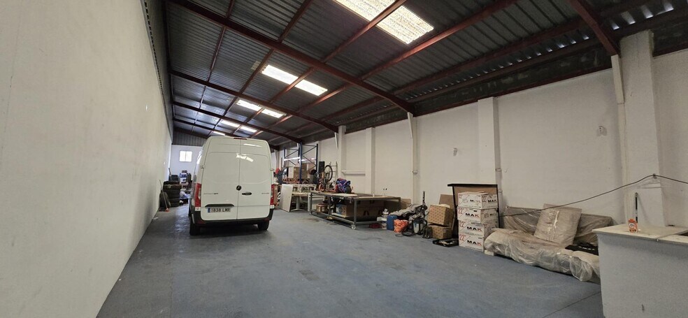 Industriel/Logistique dans Llíria, Valencia à vendre - Photo intérieure – Image 2 sur 11
