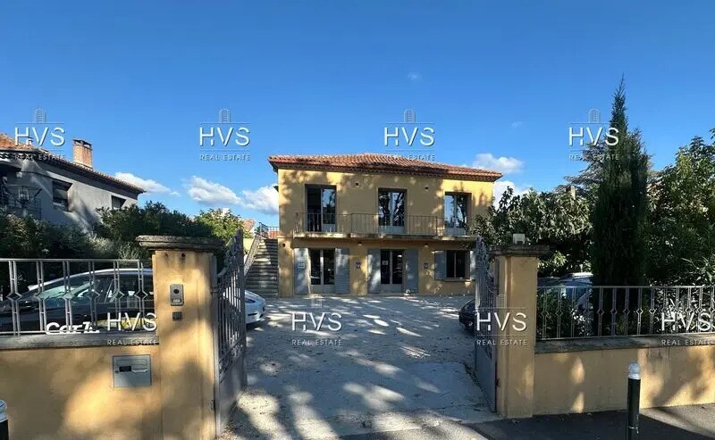 Bureau dans Aix-en-Provence à louer - Photo de l’immeuble – Image 2 sur 11