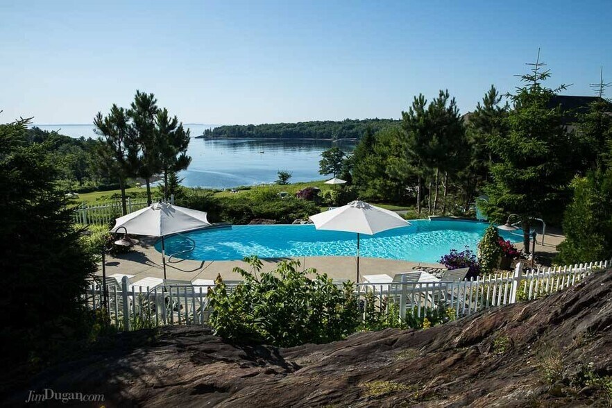 886 Commercial St, Rockport, ME à vendre - Photo de l’immeuble – Image 3 sur 35