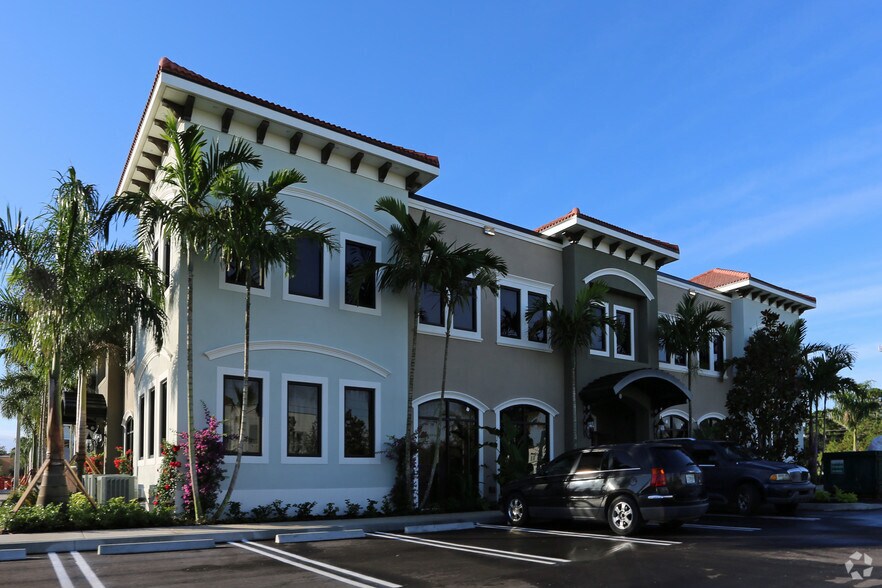 293 NW PeacockBlvd, Port Saint Lucie, FL à vendre - Photo de l’immeuble – Image 2 sur 4