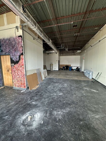 8207 22nd Ave, Kenosha, WI à louer - Photo de la construction – Image 3 sur 5