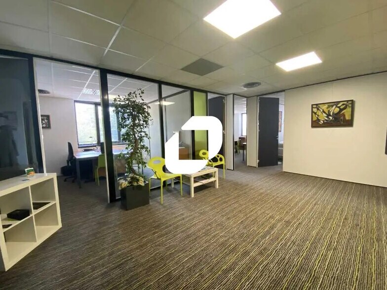 Bureau dans SAINT-DIDIER-AU-MONT-D'OR à louer - Photo de l’immeuble – Image 1 sur 27
