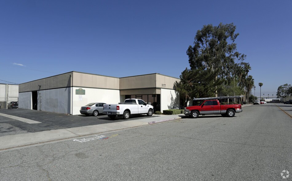 3177 Franklin Ave, Riverside, CA à louer - Photo de l’immeuble – Image 2 sur 16