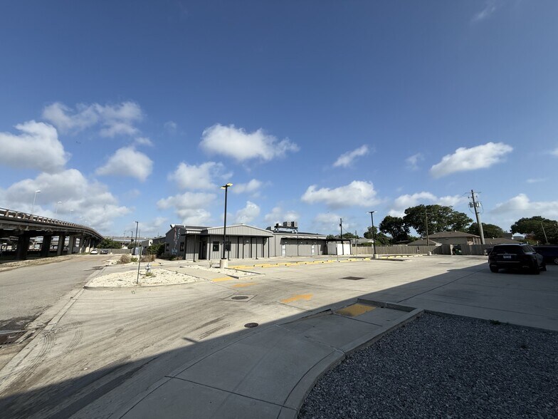 2935 Airline Dr, Metairie, LA à vendre - Photo de l’immeuble – Image 2 sur 9