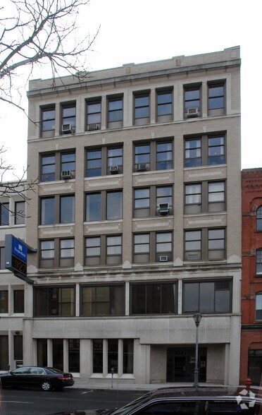 314-318 High St, Holyoke, MA à vendre - Photo de l’immeuble – Image 3 sur 5