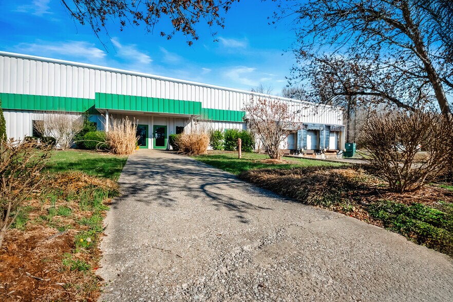 415 Barbourville Rd, London, KY à vendre - Photo de l’immeuble – Image 2 sur 13