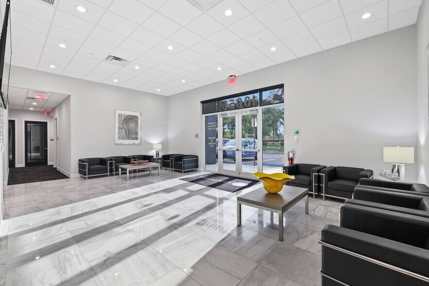 10055 Yamato Rd, Boca Raton, FL à louer - Photo de l’immeuble – Image 2 sur 52