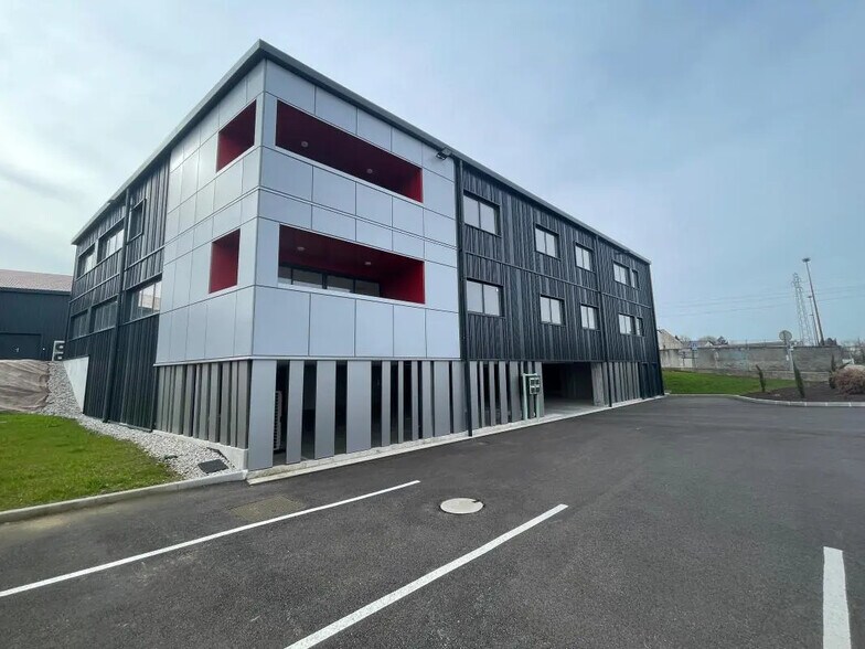 105 Rue Du Fort, Viriat à louer - Photo de l’immeuble – Image 1 sur 5