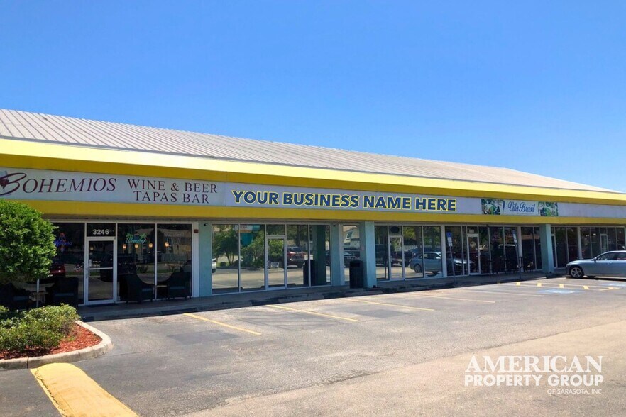 3240-3246 Clark Rd, Sarasota, FL à louer - Photo de l’immeuble – Image 2 sur 4