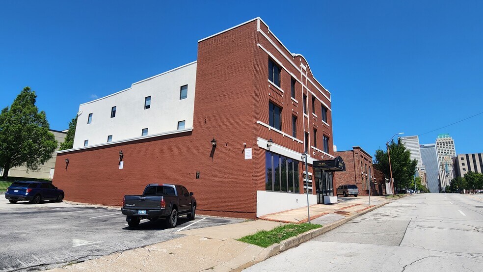 1120 S Boston Ave, Tulsa, OK à louer - Photo de l’immeuble – Image 2 sur 7