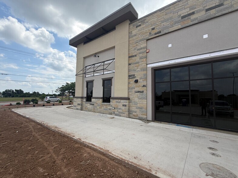 1012 Municipal Dr, Leander, TX à vendre - Photo de l’immeuble – Image 3 sur 7