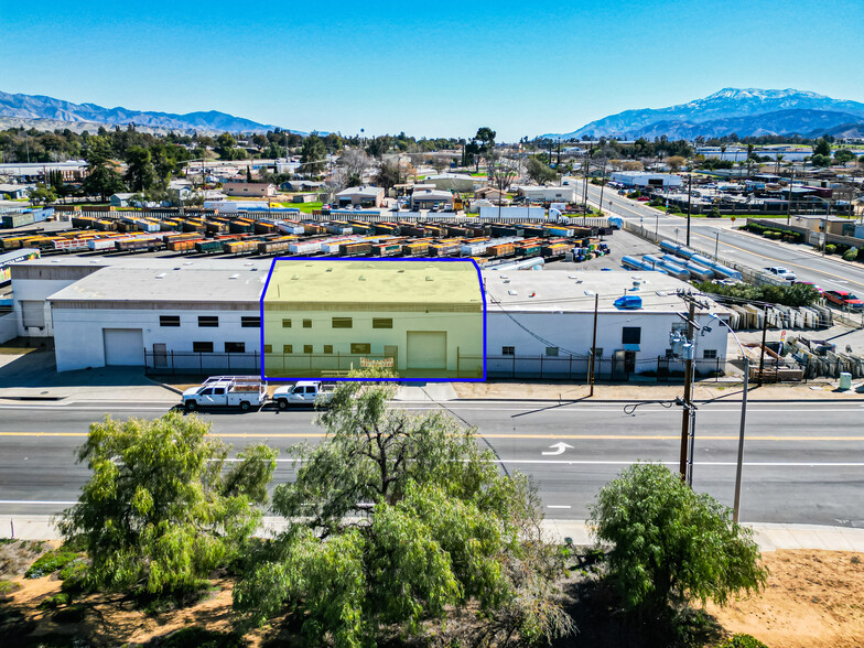 411 Veile Ave, Beaumont, CA à louer - Aérien – Image 1 sur 12