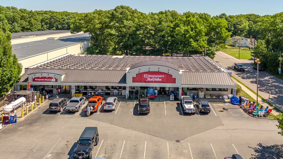 900-910 Rt-25a, Miller Place, NY à louer - Photo de l’immeuble – Image 2 sur 2