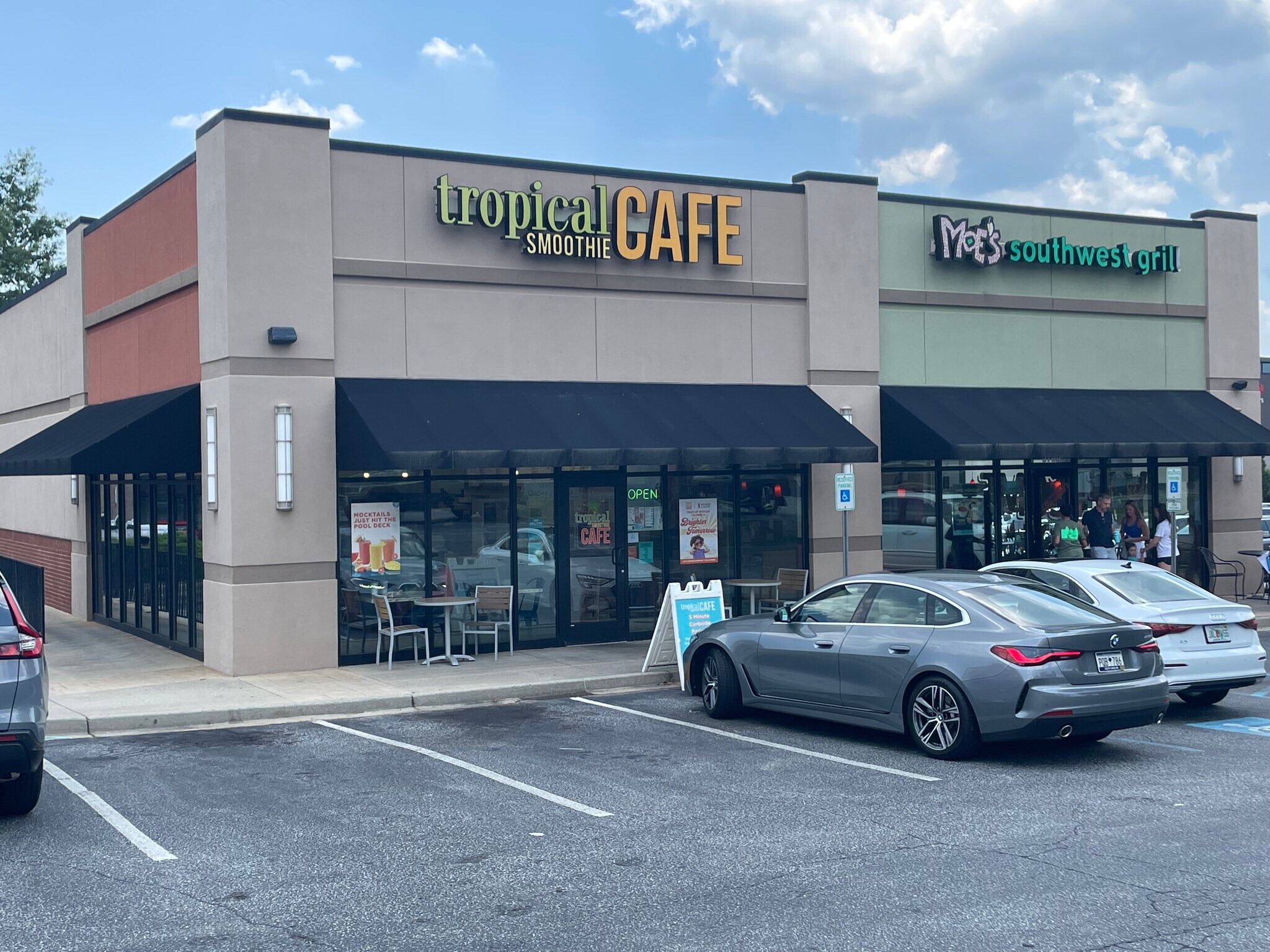 3710-3714 Pelham Rd, Greenville, SC à louer Photo de l’immeuble– Image 1 sur 5