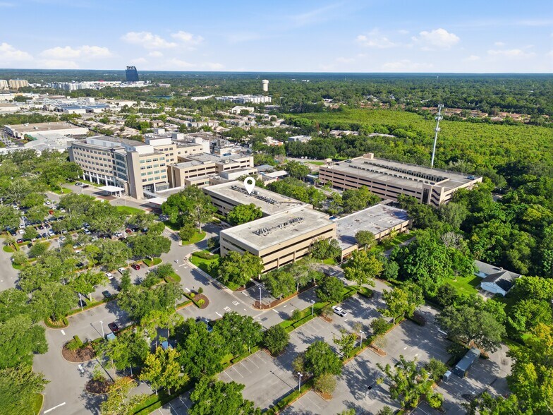 661 E Altamonte Dr, Altamonte Springs, FL à vendre - Photo de l’immeuble – Image 2 sur 18