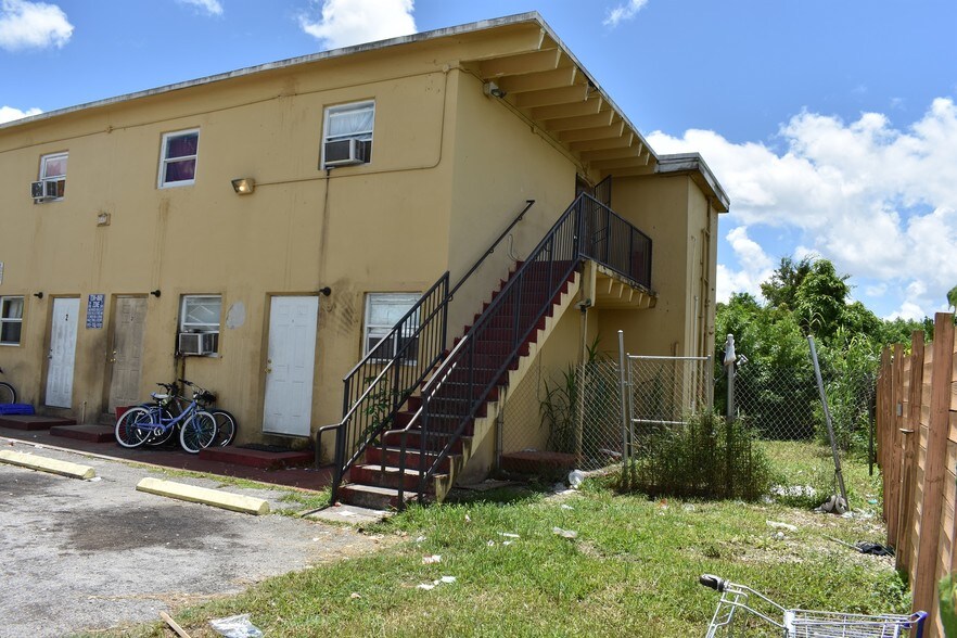 441 NW 12th St, Florida City, FL à vendre - Photo de l’immeuble – Image 2 sur 3