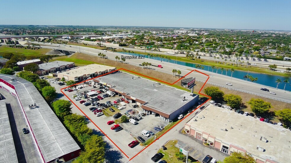 12250-12282 SW 117th Ct, Miami, FL à vendre - Photo de l’immeuble – Image 1 sur 7