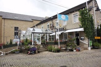 Plus de détails pour 11-15 Beast Market, Huddersfield - Local commercial à louer