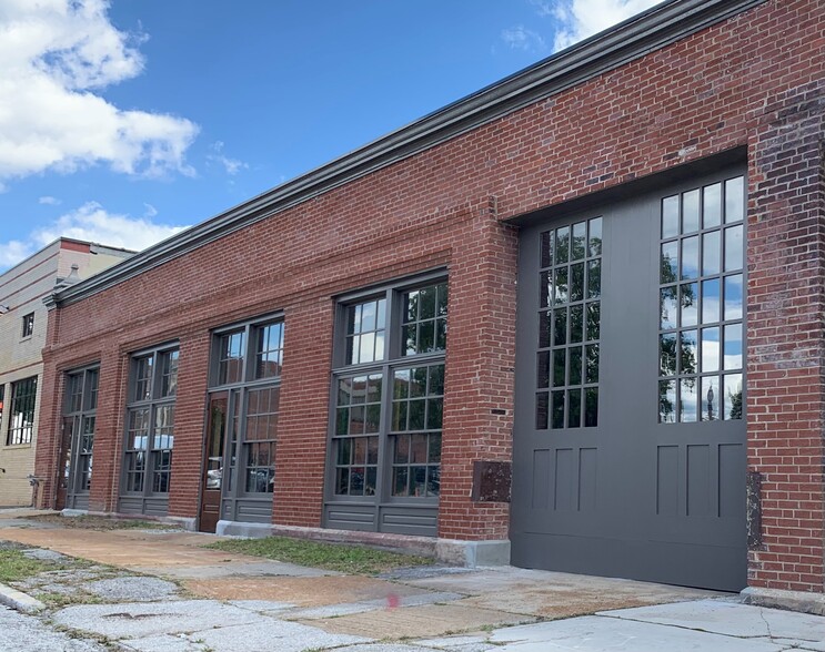 3950 Laclede Ave, Saint Louis, MO à louer - Photo de l’immeuble – Image 1 sur 2