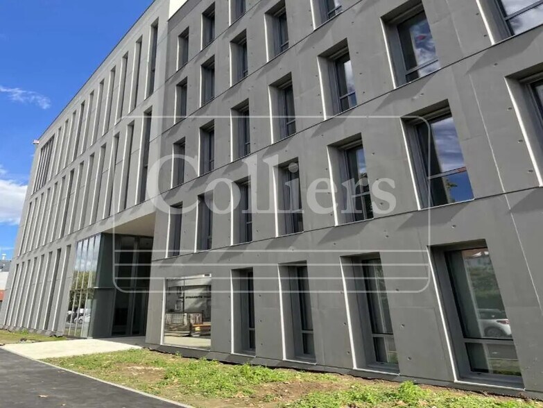 9 Rue Bonnet, Villeurbanne à louer - Photo de l’immeuble – Image 2 sur 27
