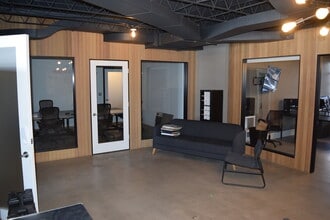 1340 S Santa Fe Dr, Denver, CO à louer Photo de l’immeuble– Image 1 sur 11