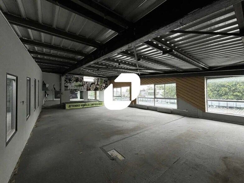 Bureau dans Brétigny-sur-Orge à louer - Photo de l’immeuble – Image 2 sur 8