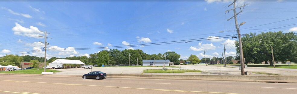 3100 N Highland Ave, Jackson, TN à vendre - Photo de l’immeuble – Image 1 sur 1