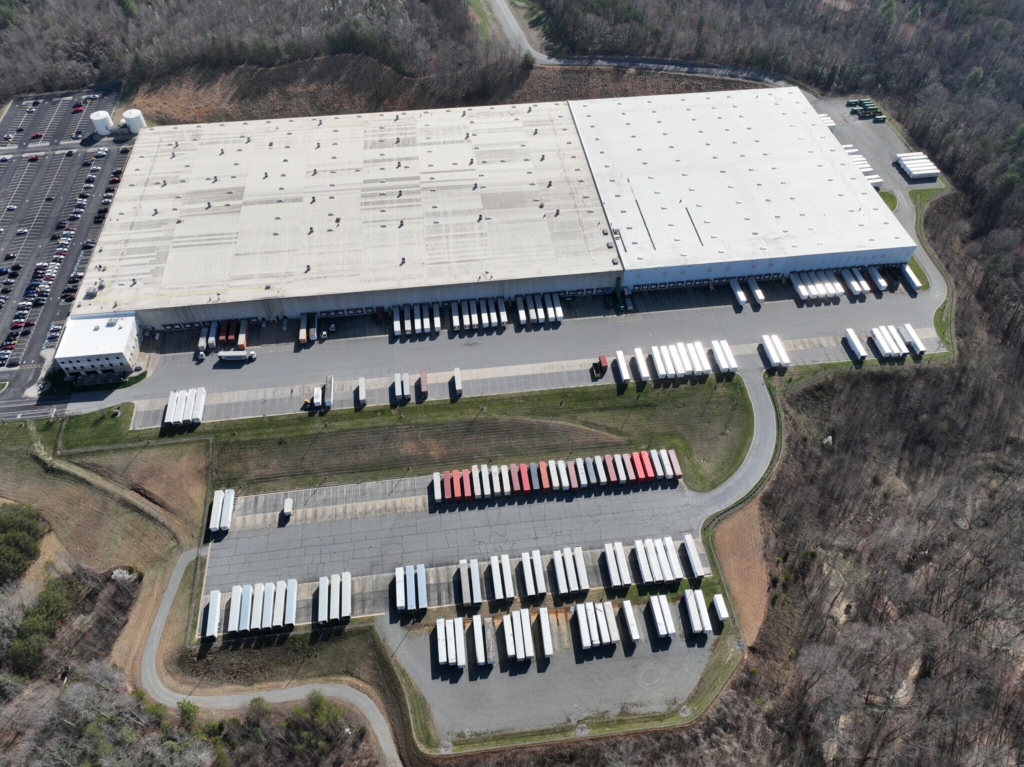 1000 PVH Quality Way, Jonesville, NC à vendre Aérien– Image 1 sur 6