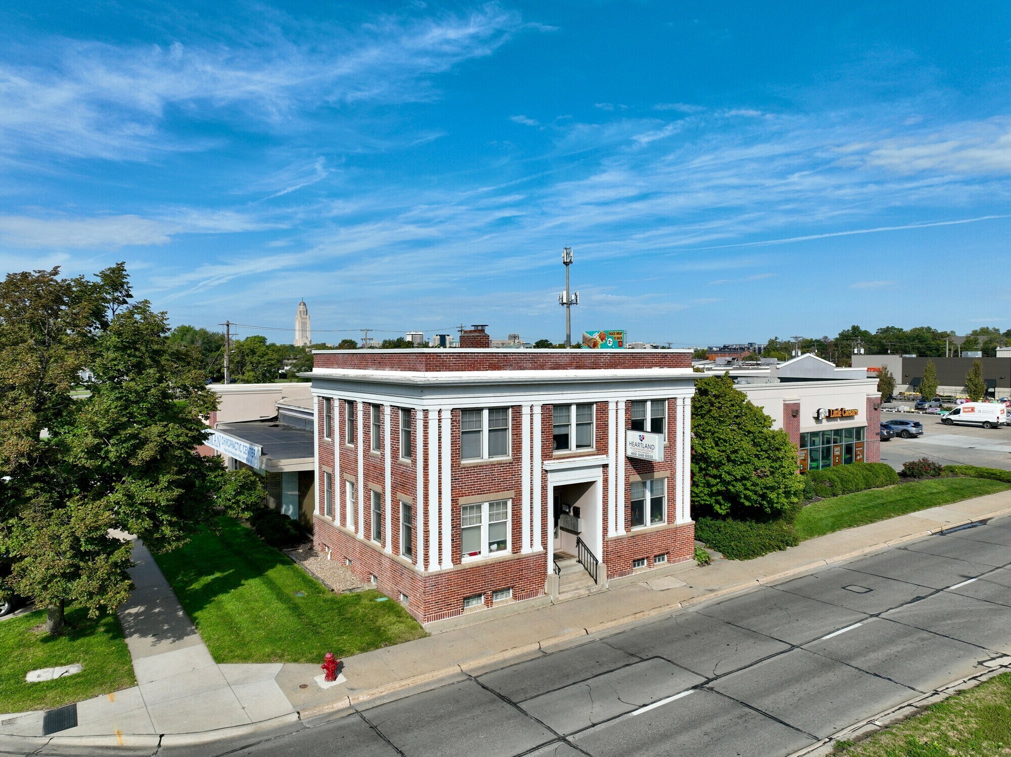 985 S 27th St, Lincoln, NE à louer Photo de l’immeuble– Image 1 sur 7