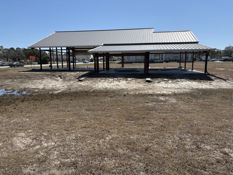 1660 Seaside SW Rd, Sunset Beach, NC à vendre - Photo de l’immeuble – Image 3 sur 3