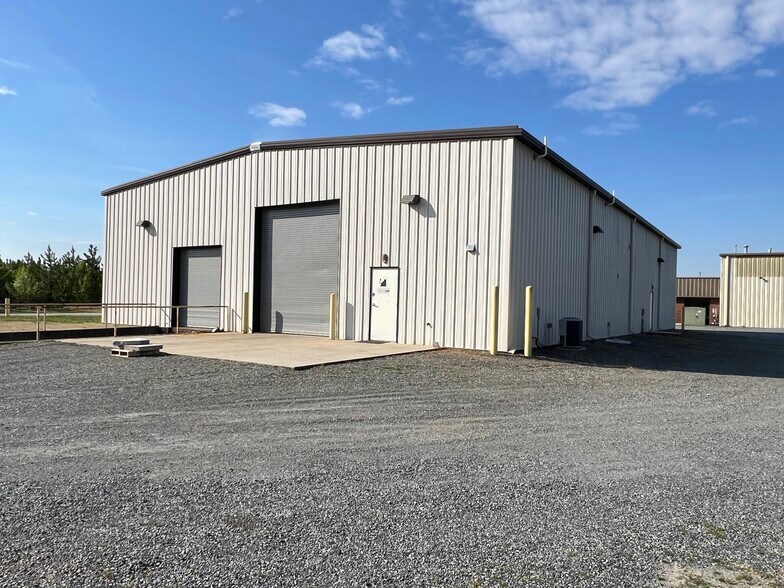 638 Tamco Rd, Reidsville, NC à louer - Photo de l’immeuble – Image 3 sur 12