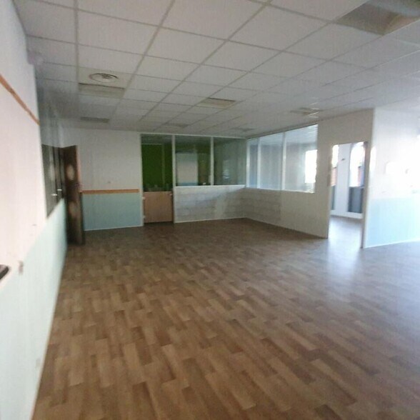 Bureau dans Grenoble à louer - Photo intérieure – Image 3 sur 18