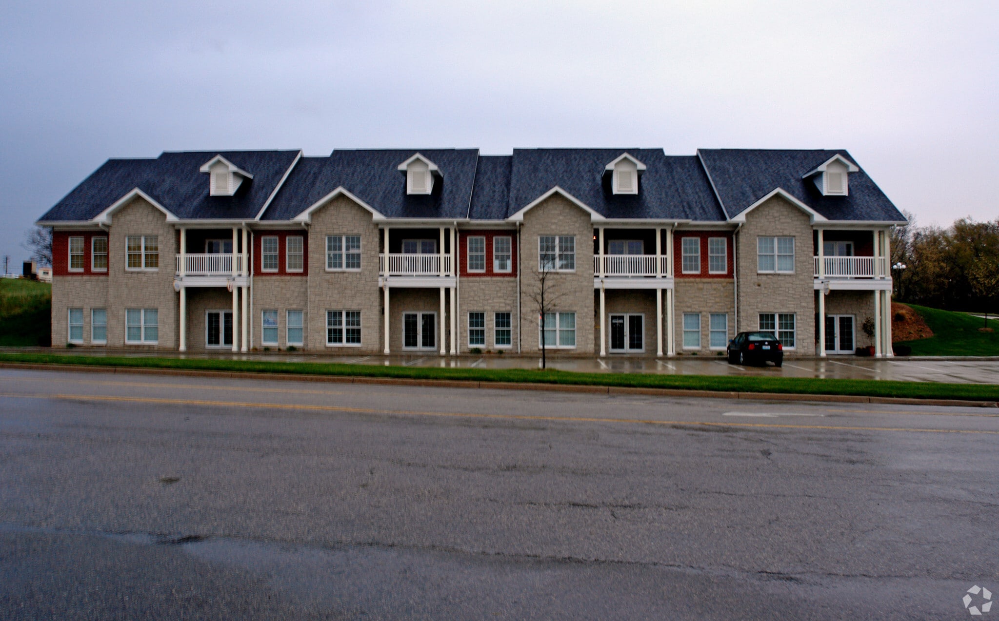 3432 W Truman Blvd, Jefferson City, MO à vendre Photo principale– Image 1 sur 6