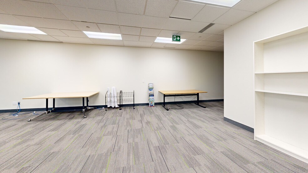 5500 N Service Rd, Burlington, ON à louer - Numérisation 3D Matterport – Image 2 sur 35