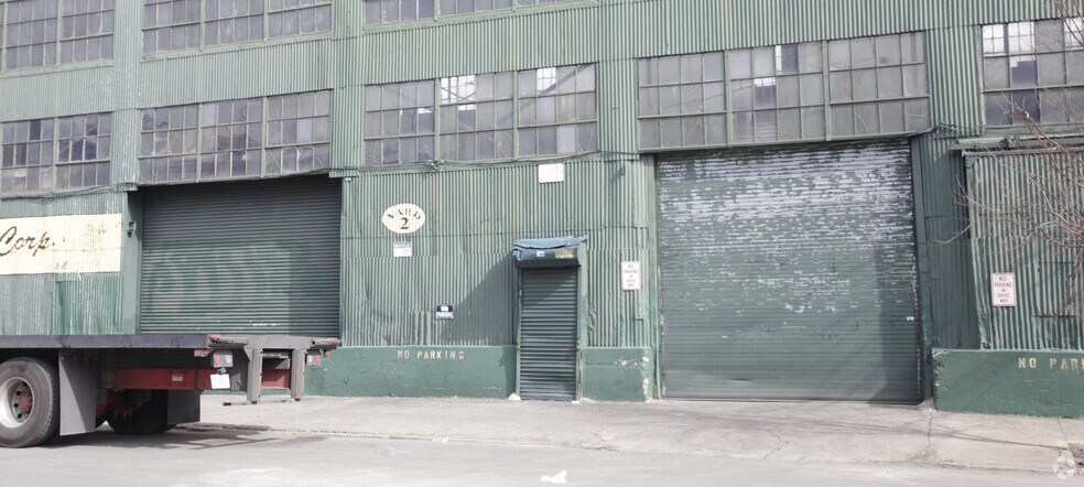 841 E 135th St, Bronx, NY à vendre - Photo de l’immeuble – Image 2 sur 4
