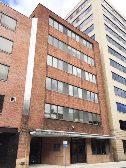124 Pine St, Harrisburg, PA à louer - Photo de l’immeuble – Image 3 sur 5