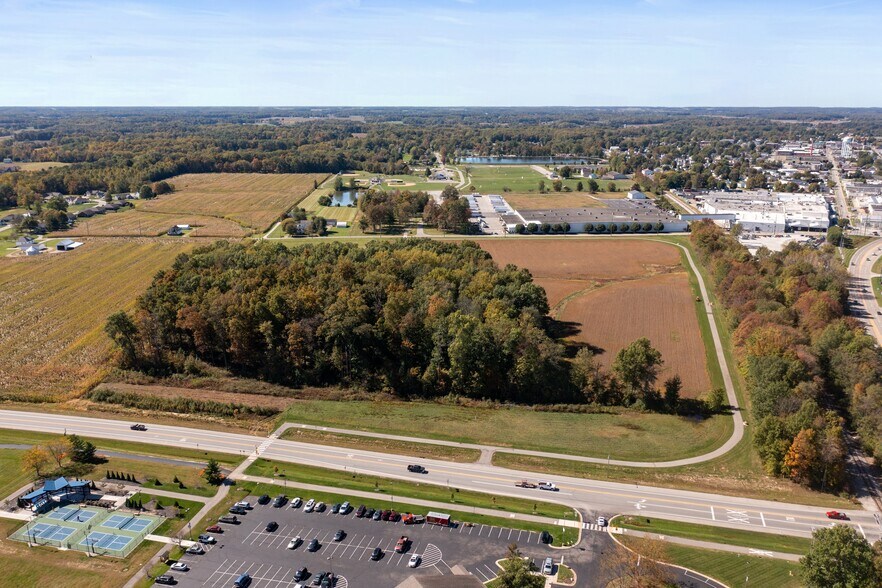 1230 STATE ROAD 46, Batesville, IN à vendre - Photo de l’immeuble – Image 3 sur 7