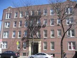 Plus de détails pour 4473 21st St, Long Island City, NY - Logement à vendre